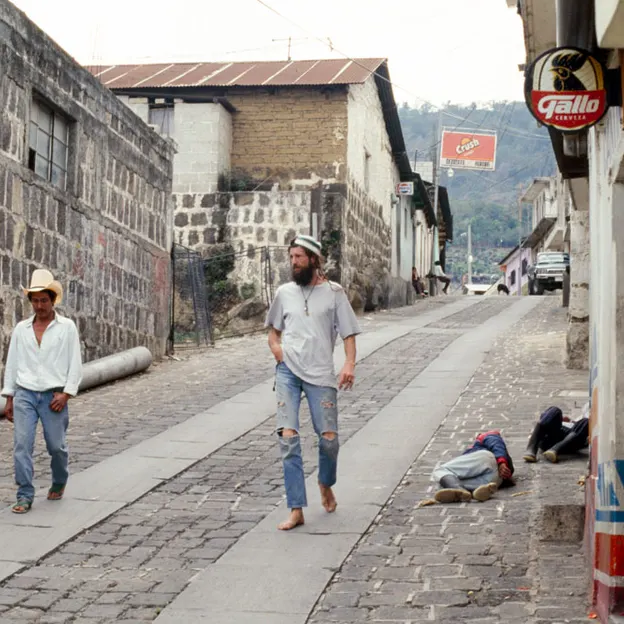 2002 Guatemala Scans — photograph 14 of 22