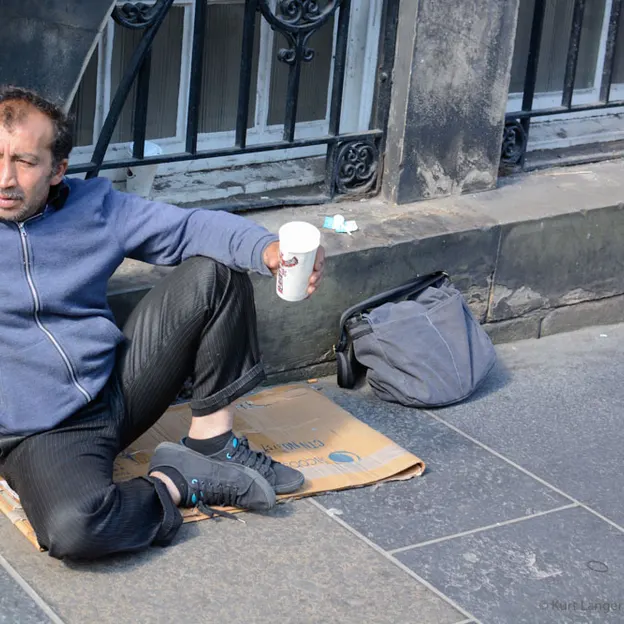 The Roma Beggars — photograph 11 of 20
