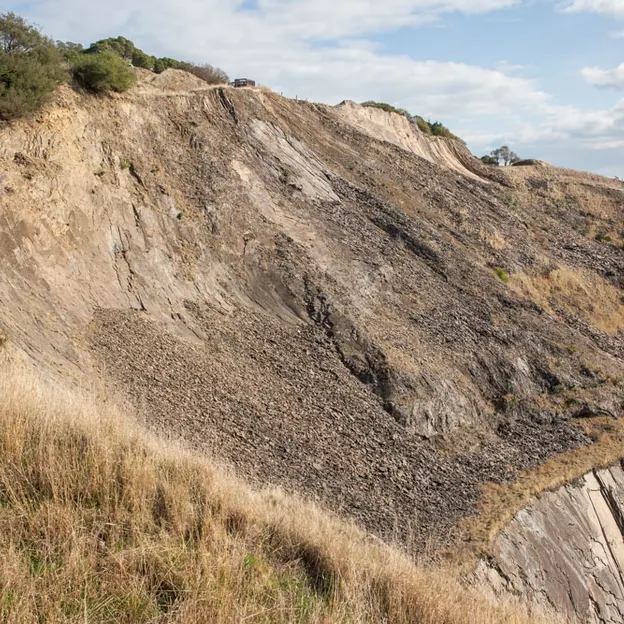 14.4.2020 Halswell Quarry Park — photograph 21 of 46
