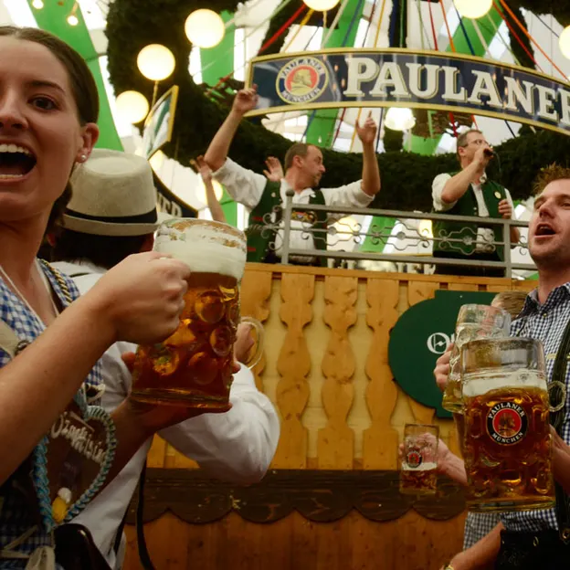 Oktoberfest 2012 — photograph 65 of 90