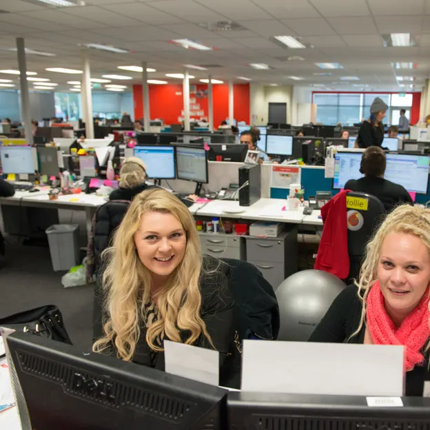 Vodafone Office Workers — photograph 21 of 32