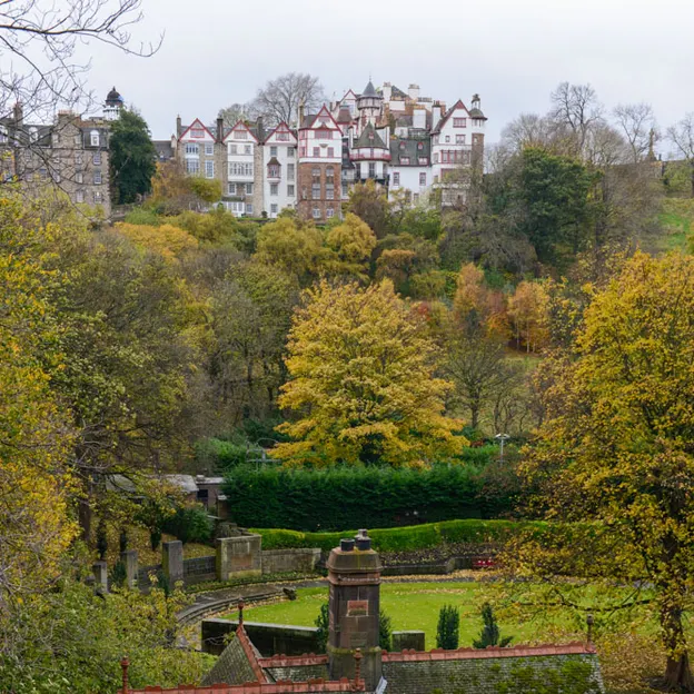 Beautiful Edinburgh — photograph 23 of 24