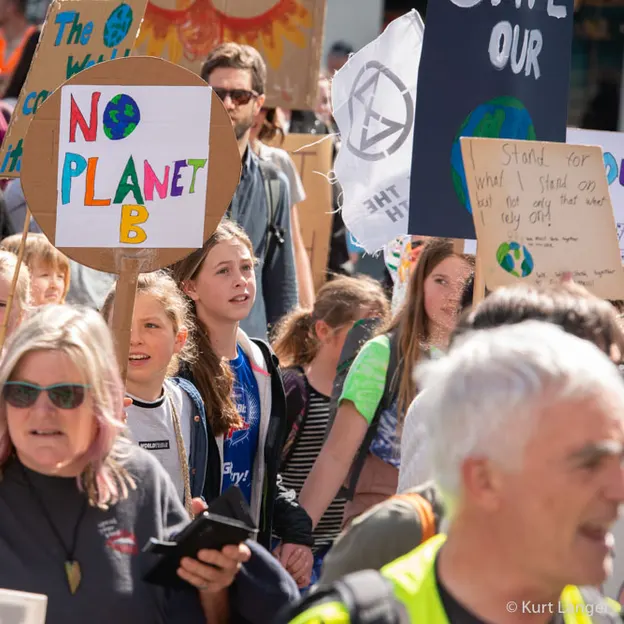 Strike for Climate Christchurch 27.09.2019 — photograph 48 of 83