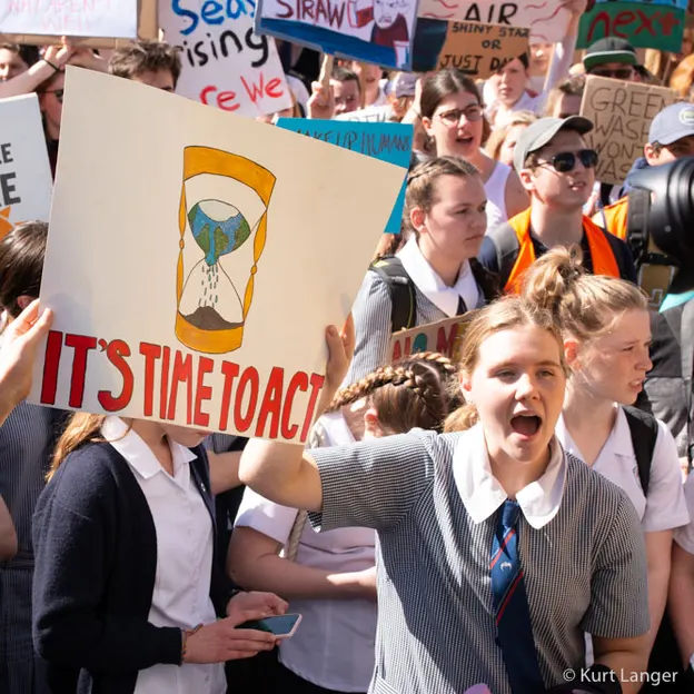Strike for Climate Christchurch 27.09.2019 — photograph 59 of 83