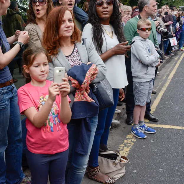 People Taking Photographs — photograph 9 of 24