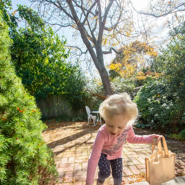 13.4.2020 Easter Hunt — photograph 20 of 32