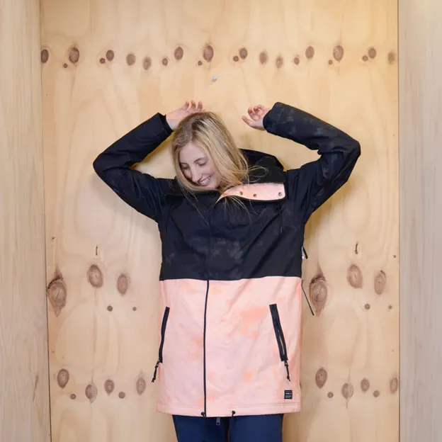 Mae for Mountain Wave (2019) — photograph 17 of 93