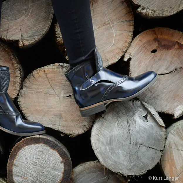 Fascino Shoes — photograph 1 of 35