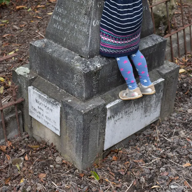 12.5.2020 Craycroft & Addington Cemetery — photograph 10 of 50