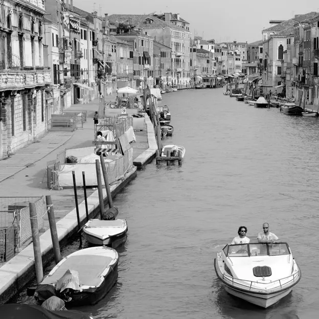Venice — photograph 21 of 86