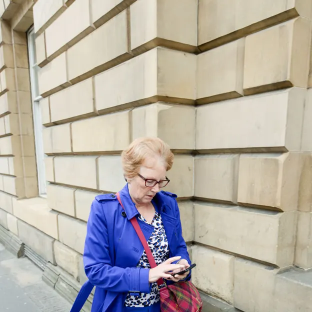 People Walking While On Their Mobiles — photograph 26 of 28