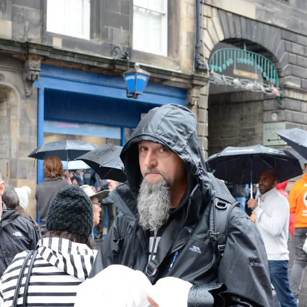 Photographers — photograph 14 of 30
