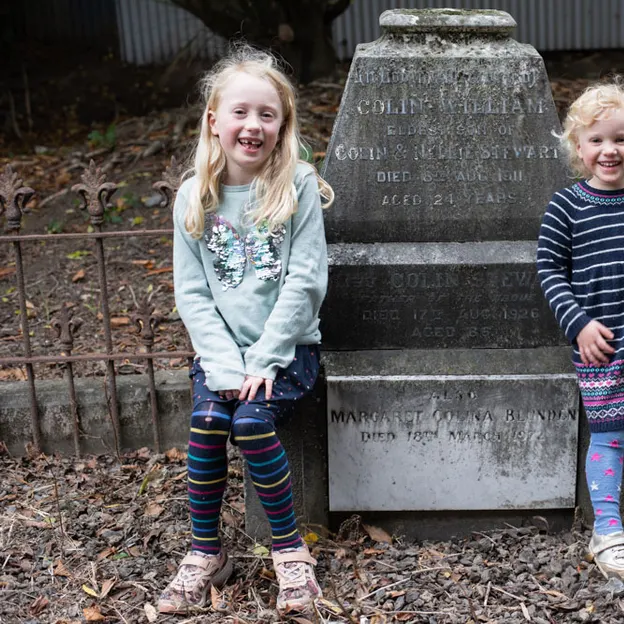 12.5.2020 Craycroft & Addington Cemetery — photograph 30 of 50
