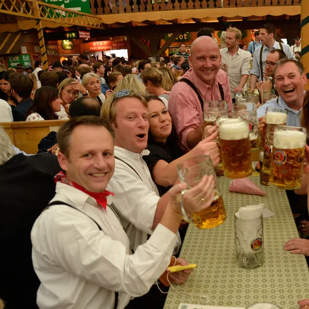 Oktoberfest 2012 — photograph 70 of 90