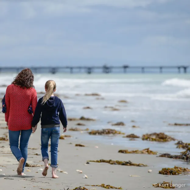Nathalie and Elise — photograph 10 of 150