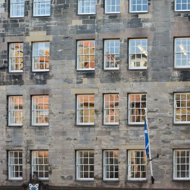 Windows — photograph 10 of 16