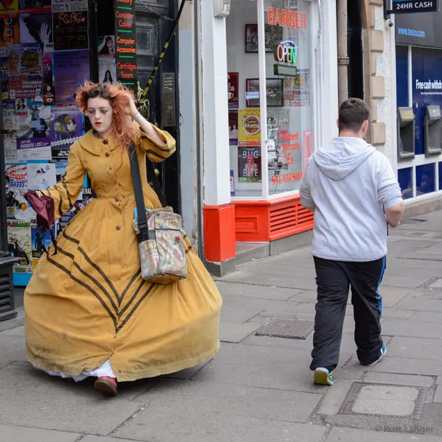 Costume — photograph 9 of 24