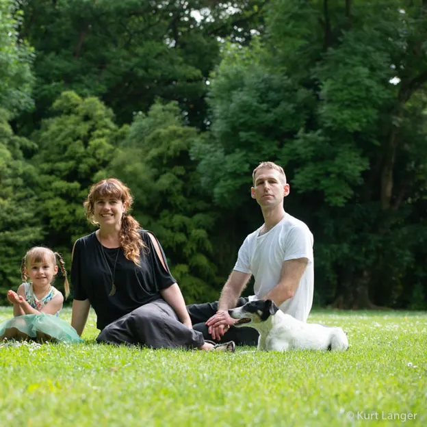 Maxwells Family Portrait — photograph 10 of 77