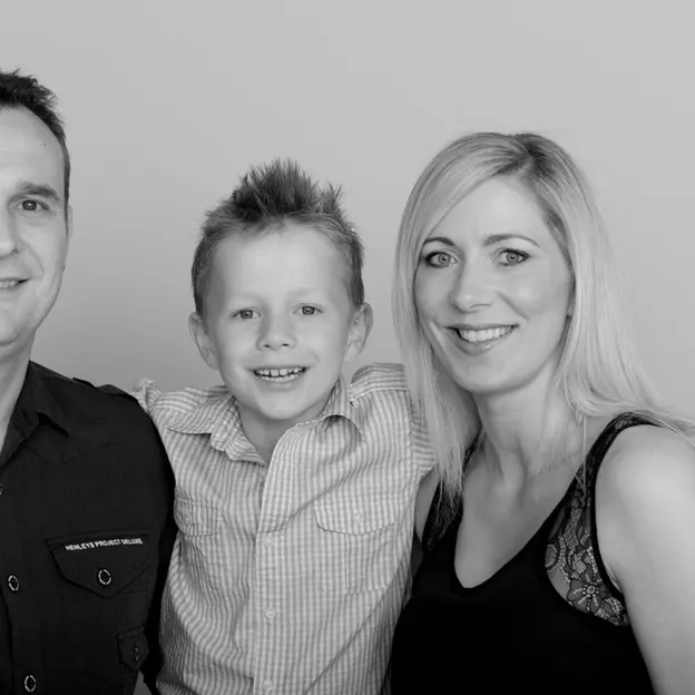 Teear Family Portrait — photograph 20 of 45