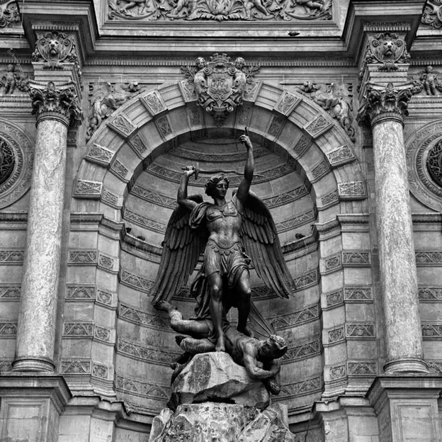 Paris 2012 — photograph 54 of 140