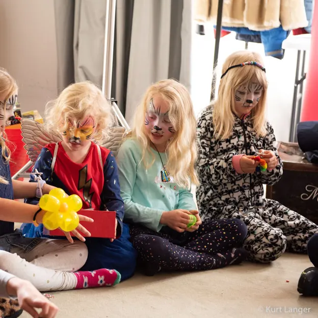 8.11.2020 Skyes Birthday Party — photograph 69 of 87