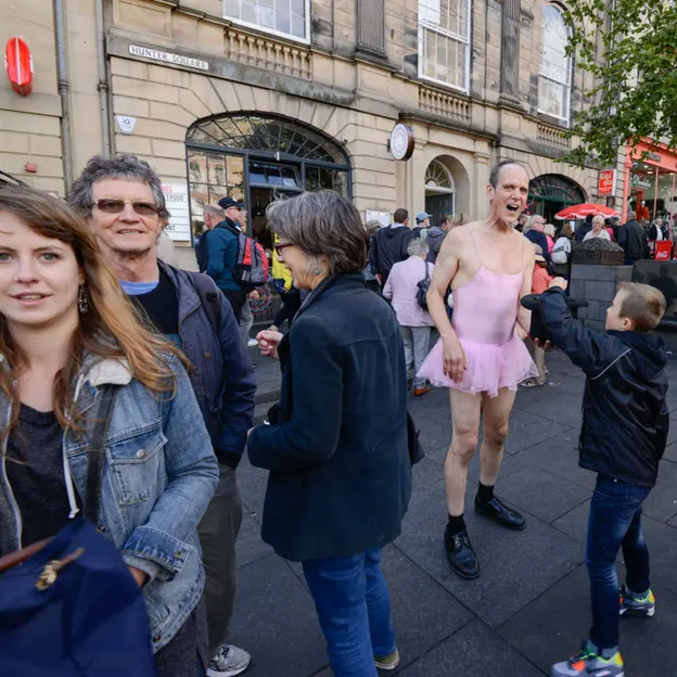 The Edinburgh Festival Fringe — photograph 40 of 49