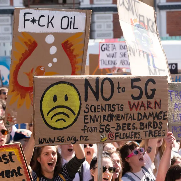 Strike for Climate Christchurch 27.09.2019 — photograph 64 of 83