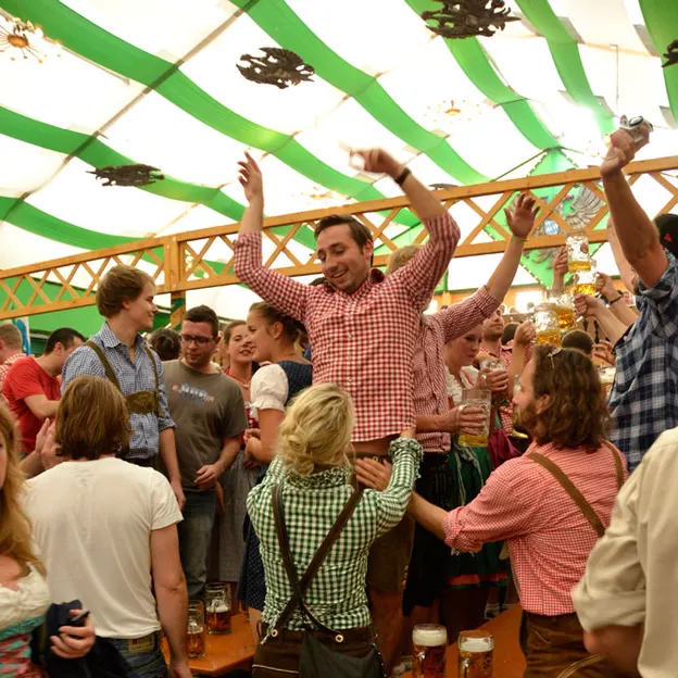Oktoberfest 2012 — photograph 78 of 90