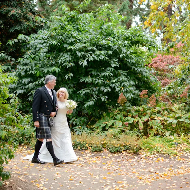 Weddings — photograph 12 of 12