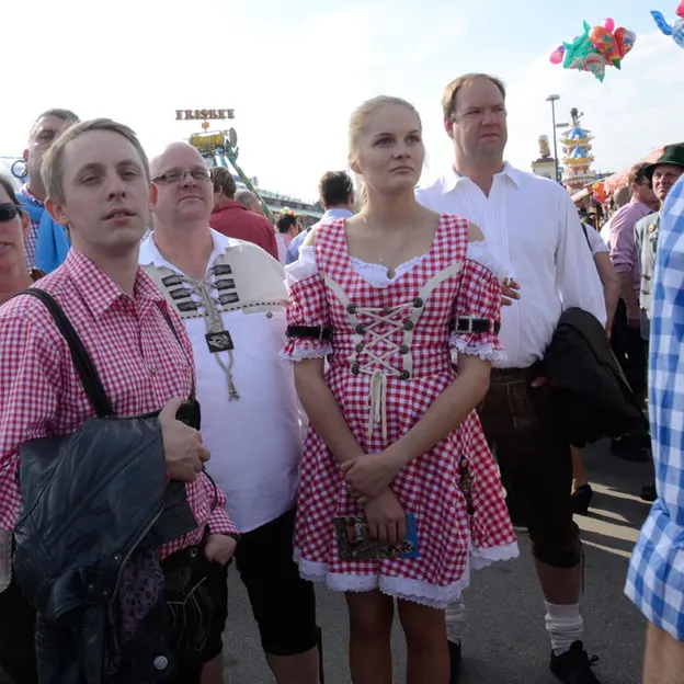 Oktoberfest 2012 — photograph 54 of 90