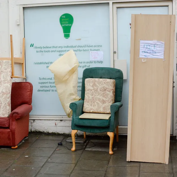 Shops - Charity — photograph 18 of 20