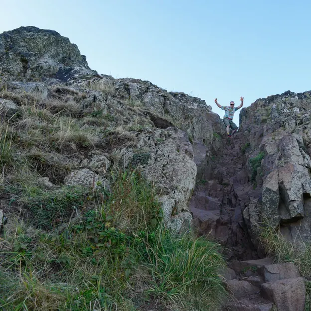 Mountian Boarding Arthurs Seat — photograph 11 of 43