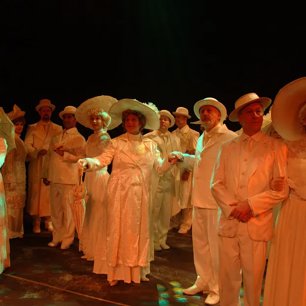 Theatre — photograph 65 of 80