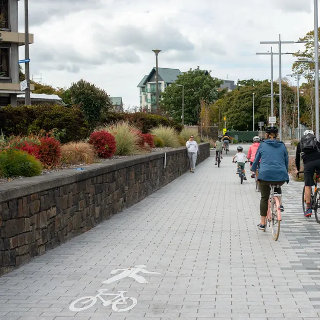 28.3.2020 In The City On Bike — photograph 157 of 179