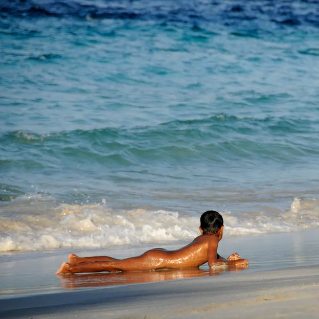 Nude — photograph 18 of 26