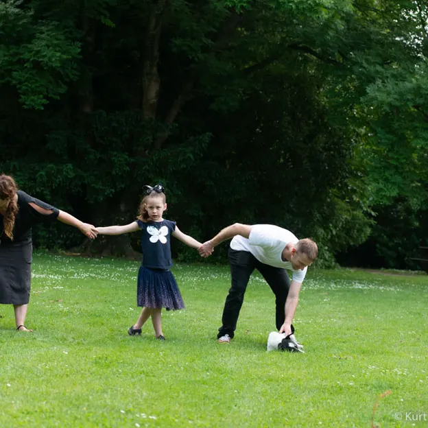 Maxwells Family Portrait — photograph 26 of 77