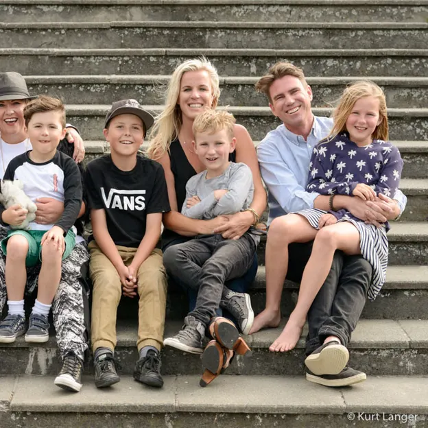 Watsons And Parkers Xmas Portrait — photograph 21 of 28