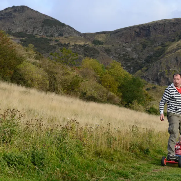 Mountian Boarding Arthurs Seat — photograph 38 of 43