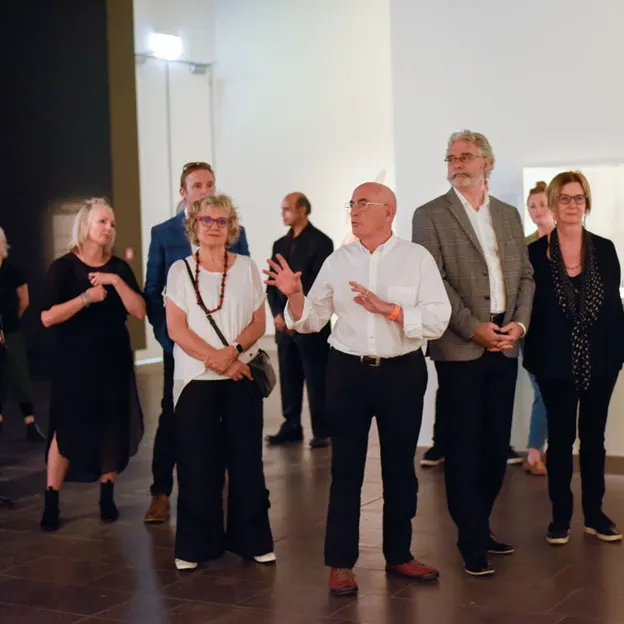4.11.2020 Grahams Exhibition Chat — photograph 19 of 58