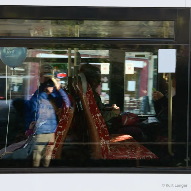 On The Buses — photograph 21 of 22