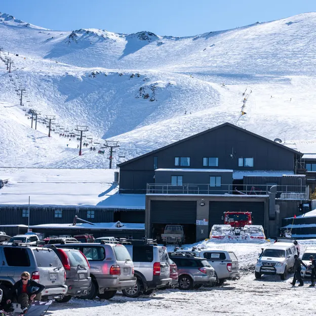 26.8.2020 Mt Slutt Busy POW Day — photograph 37 of 66