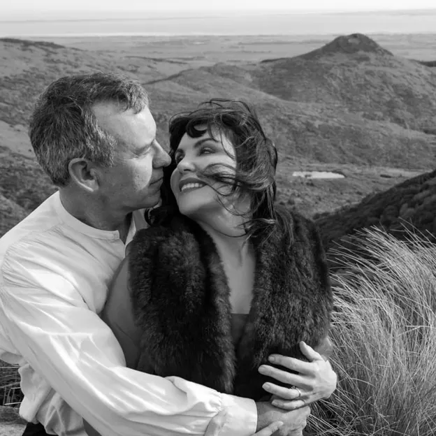 Denise & Rob Engagement Portrait — photograph 22 of 26