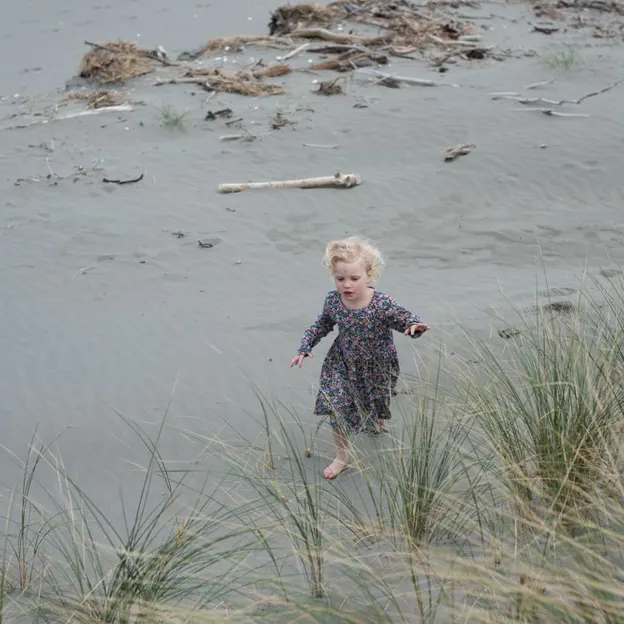 27.4.2020 Southshore Spit — photograph 20 of 26