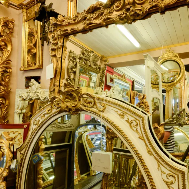 Renaissance Framing — photograph 10 of 19