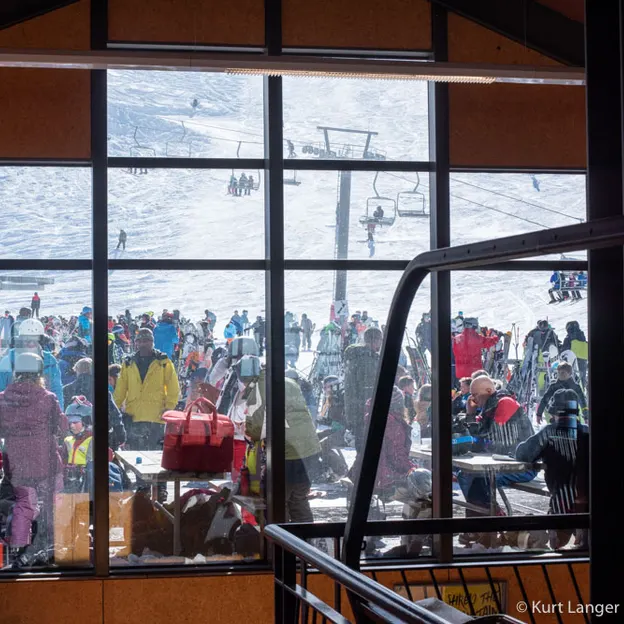 26.8.2020 Mt Slutt Busy POW Day — photograph 30 of 66