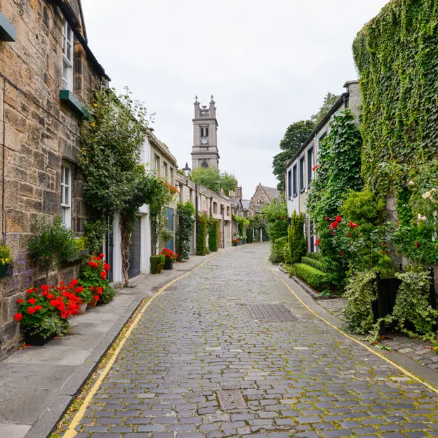 Beautiful Edinburgh — photograph 12 of 24