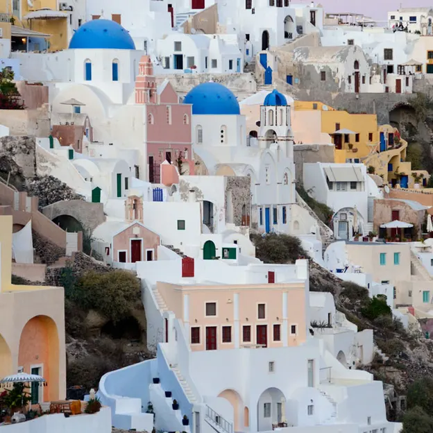 Santorini — photograph 17 of 30