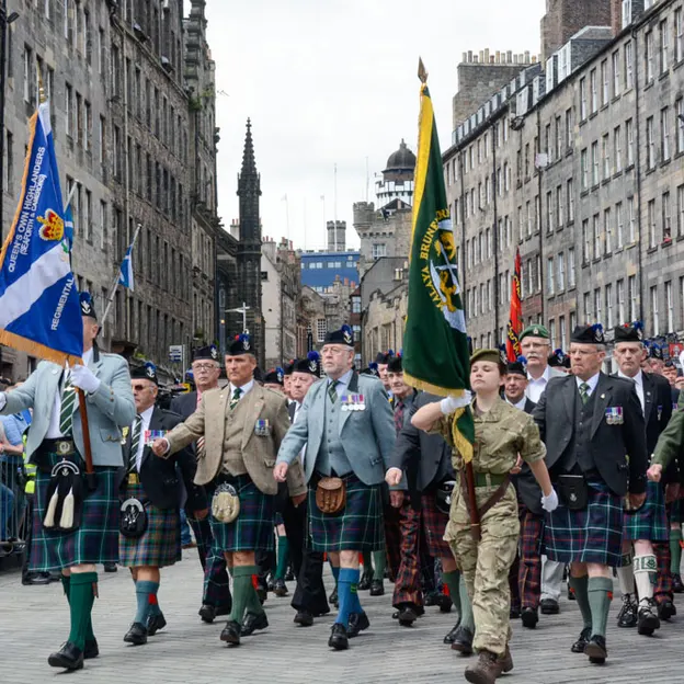 Edinburgh Armed Forces Day — photograph 14 of 24