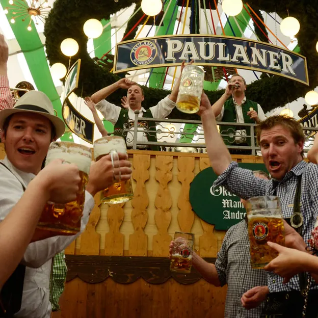 Oktoberfest 2012 — photograph 64 of 90