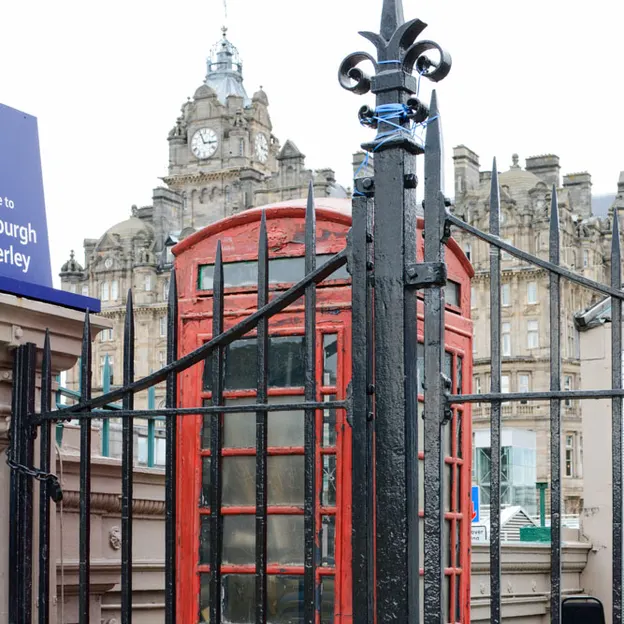 Telephone Boxes — photograph 10 of 14